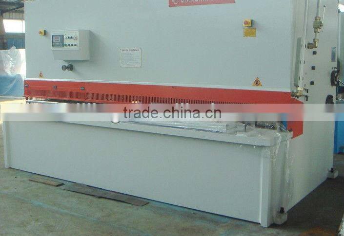 hydraulic shearing machine