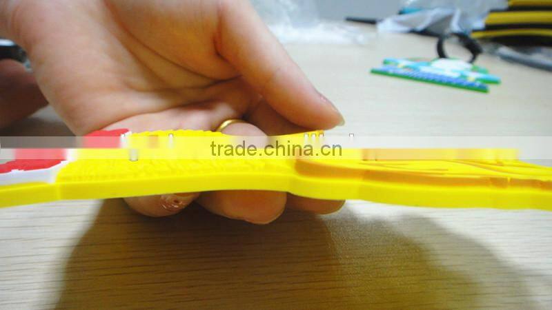 2015 Customized Design Soft Pvc Luggage Tag Rubber Loop