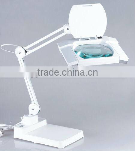 Magnifying Lamp