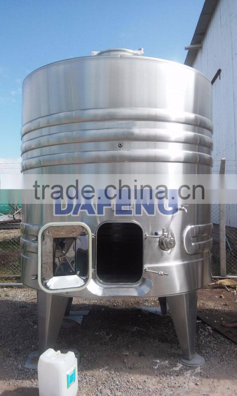 Stainless steel water storage tank