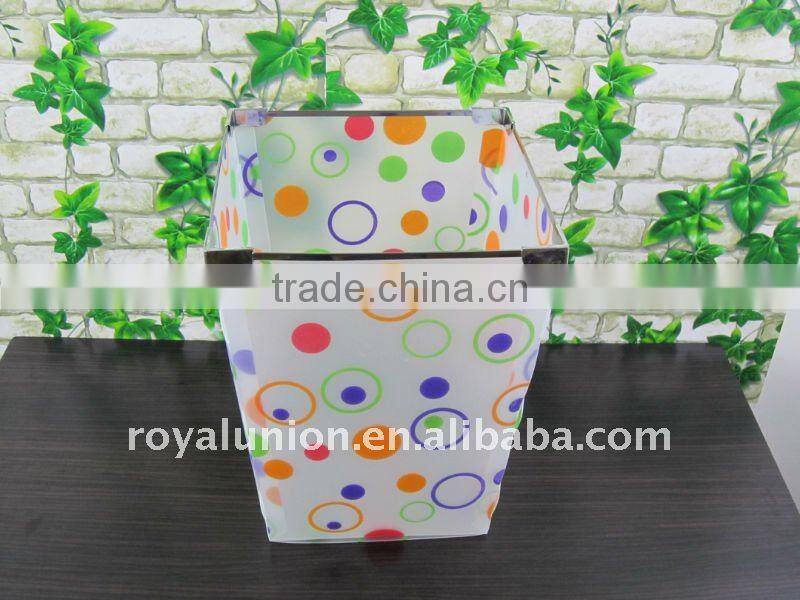 Plastic New Design Dust Bin