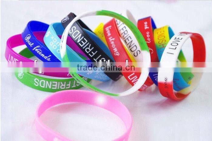 2016 cheap embossed silicone wristband for promotion