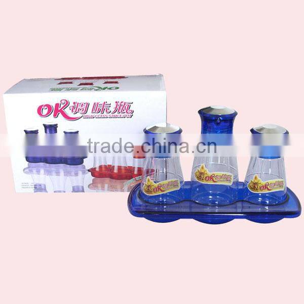 Plastic Salt and Pepper Shaker