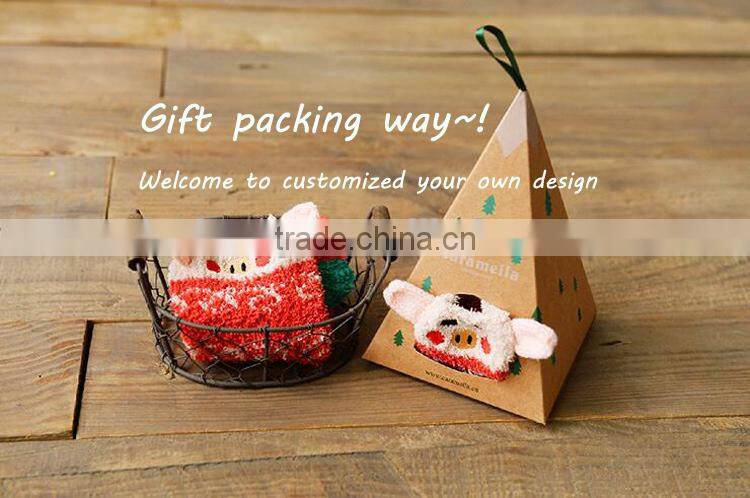 Warm Home Furnishing socks embroidery pattern personality of tube socks.