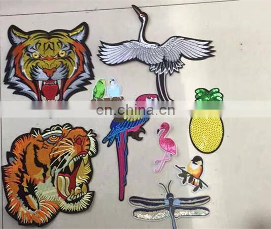 2017 wholesale garment accessories large embroidery sequins patches embroidery hot fix applique iron on patches piece