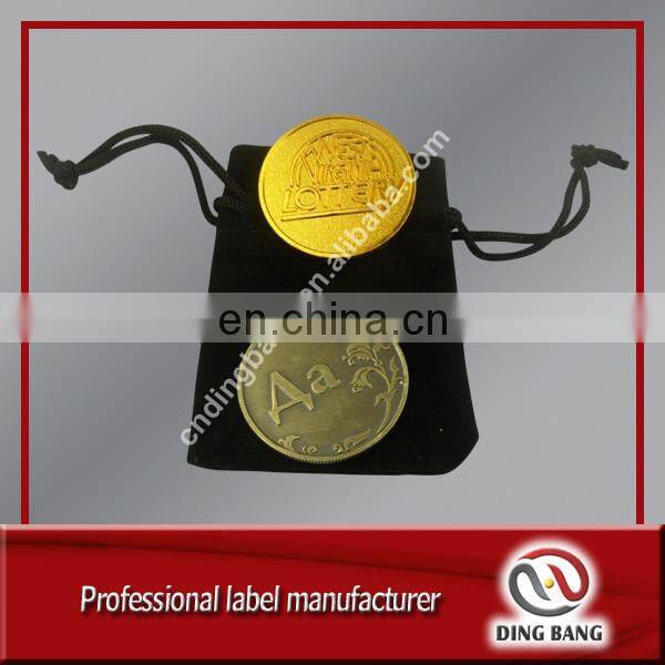 Professional Metal Crafts Factory Gold Stamped Velvet Bag Packaged Custom Souvenir Embossed Logo UAE Style Antique Coin