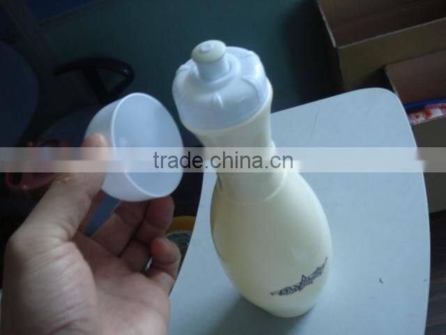 new design high quality 750ml plastic bowling type sports water bottle/ drinking water bottle
