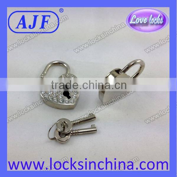 Cute Heart Silver Rhinestone padlock