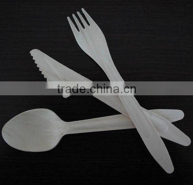 wooden disposable cutlery