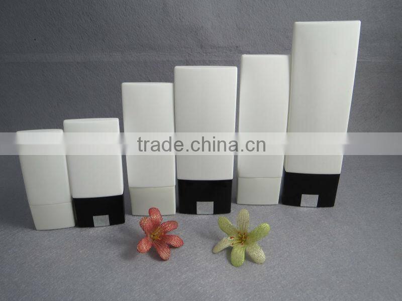 competitive price cosmetic lotion bottle with decorative sheet