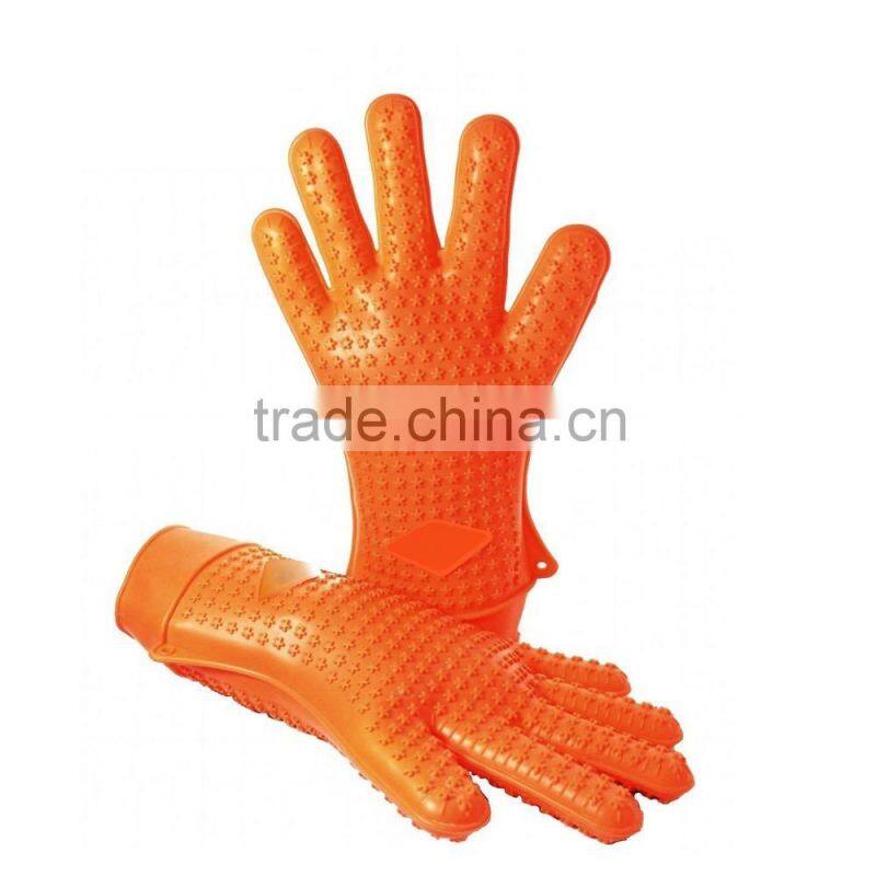 wholesale custom FDA food grade waterproof L/XL kitchen heat resistant silicone oven gloves with fingers