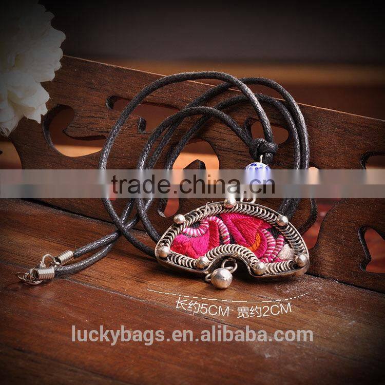 Hot selling pink fan-shaped Miao embroidery woman necklace