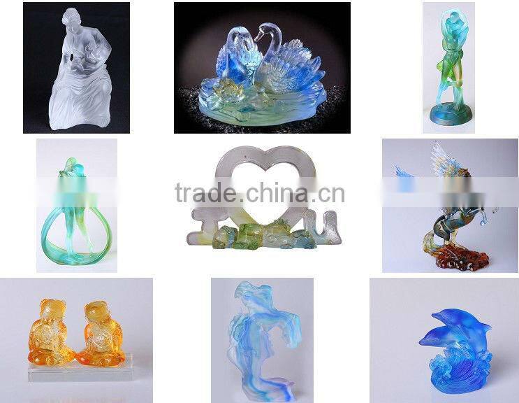 crystal bride and bridegroom portrait as wedding decoration for table display