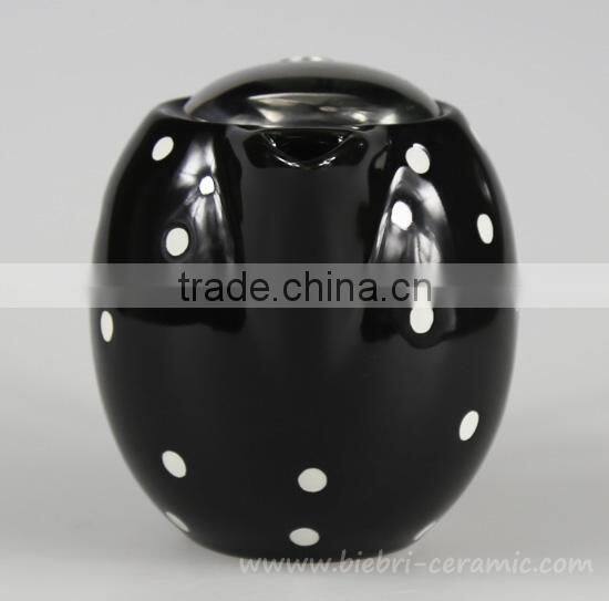 350ml Handpanted Black Color Glazed Artwork Decorative Ceramic Teapot With Stainless Steel Infuser Wholesale
