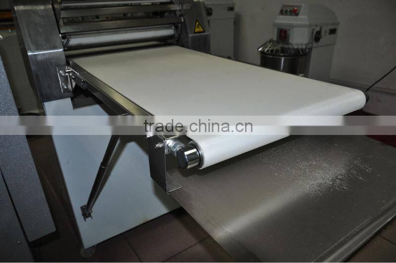 Semi-automatic dough roller for crisp CG-500