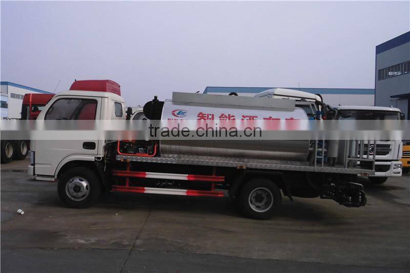 Dongfeng 4000Liters bitumen sprayer truck tank truck for sale