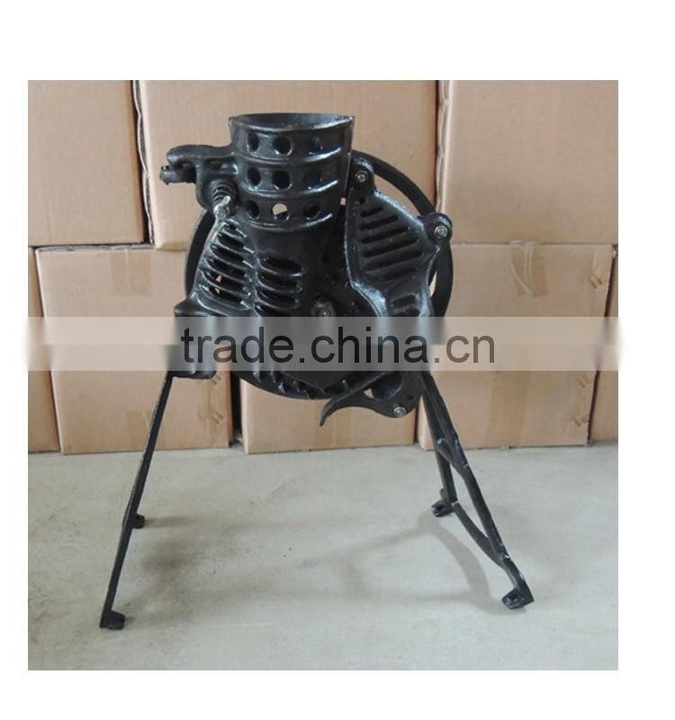Corn thresher machine for shelling corn