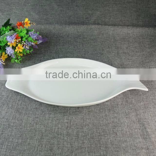 New design restaurant ceramic long fish plate wholesale