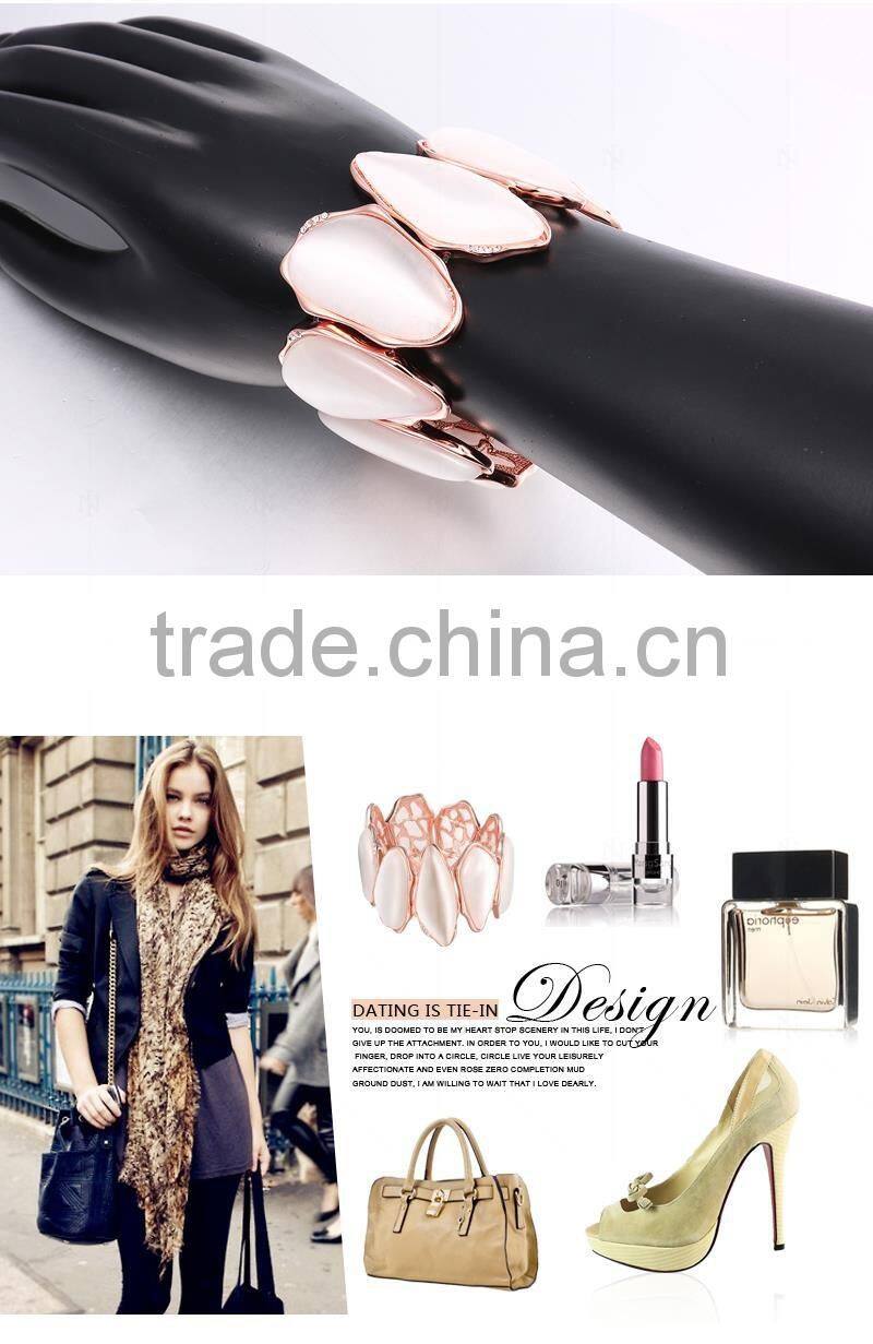 Smart bracelet, charm bracelet jewelry, stainless steel crystal bracelet