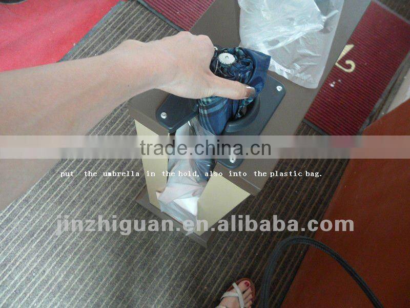 Wet umbrella wrapping machine (E-401)