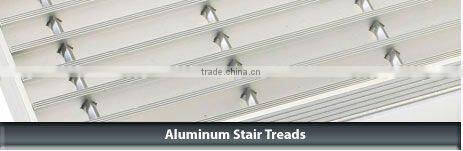 ISO9001-2008 Galvanized stair treads steel grating (accept customization )