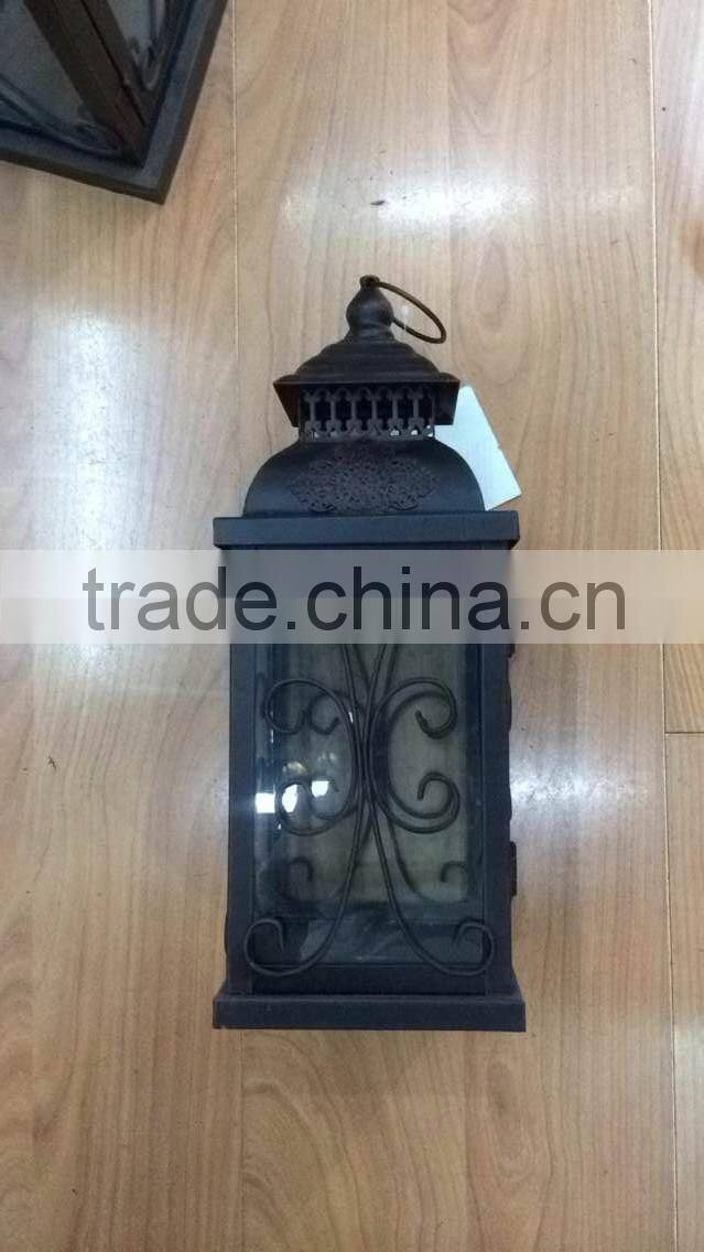 Indoor outdoor Garden /Decorative classic metal candle Lantern Candy can be held in