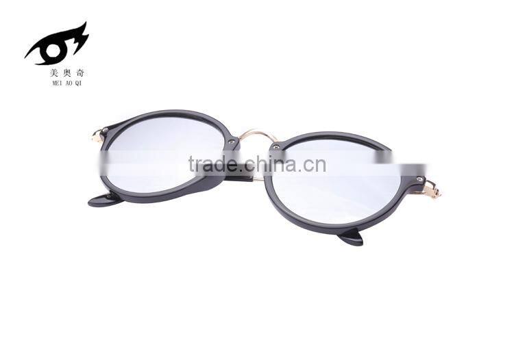New product fashionable girls sun glasses wholesale from factory