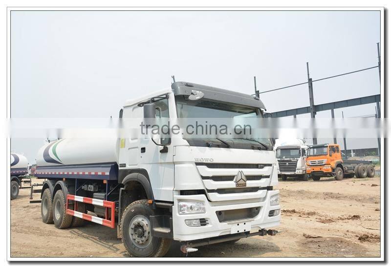 Sinotruk Howo 6x4 Water Sprinkler Truck watering cart 20 CBM for sale