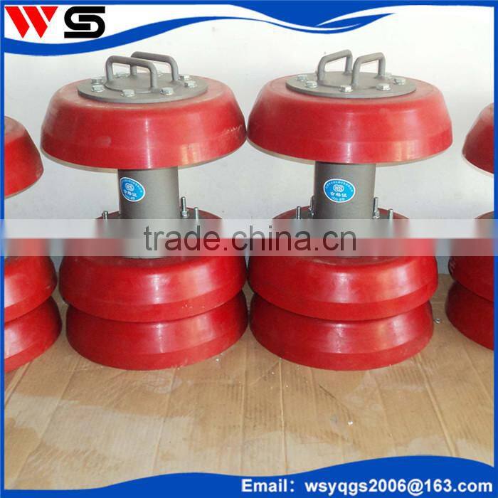 Rechargeable whole sealing polyurethane cleaning tool