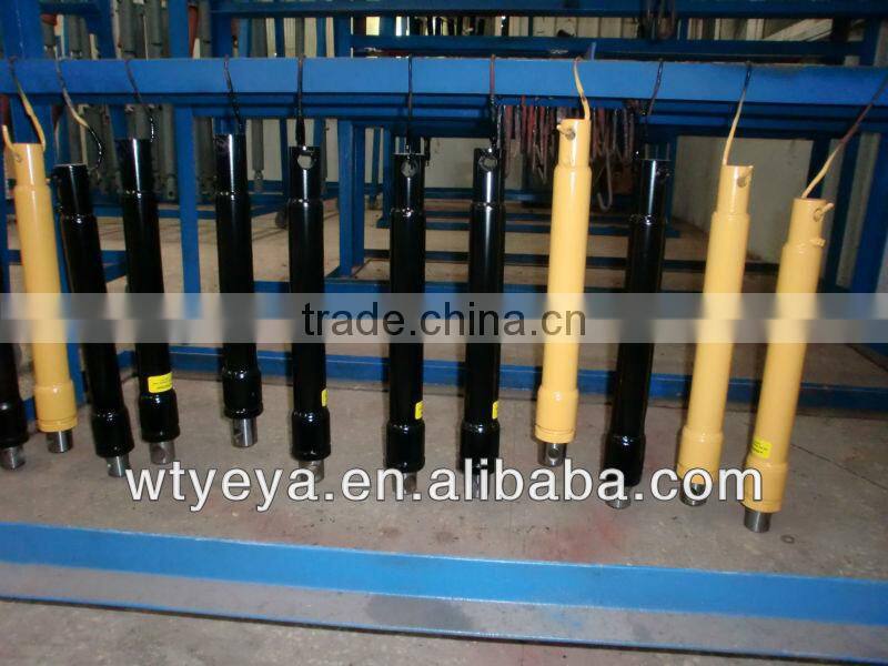 Ram hydraulic cylinder for snow plow