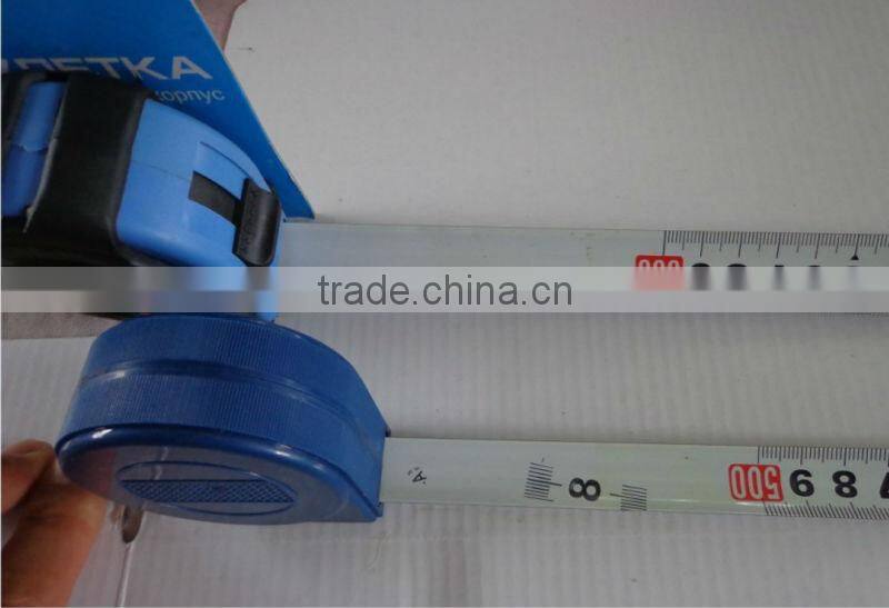 Self lock metric measure tape