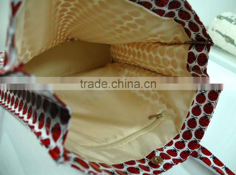 CHILD'S CHILDREN'S PVC COATED COTTON BAG WITH GUSSET - PENGUINS FLYING KITES