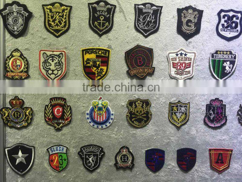 P001-008 garmet accessories personalized iron on rich types of embroidery patches in Applique
