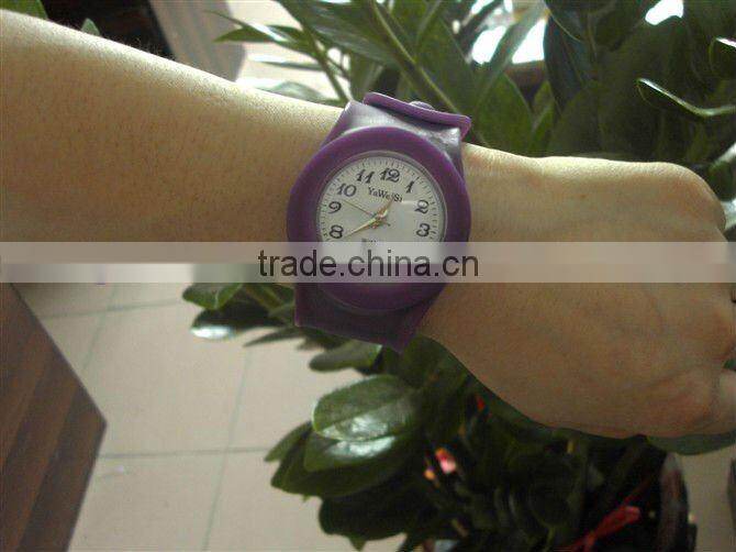 2016 attractive Silicone Kids Slap Watches slap band quartz watches slap wrap watch