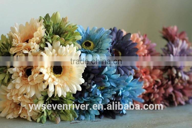 Rural rural household floral bride holding flowers artificial flowers simulation silk flowers picked bundle of African chrysanth