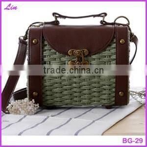 Fashion girl's beige paper straw craft bag