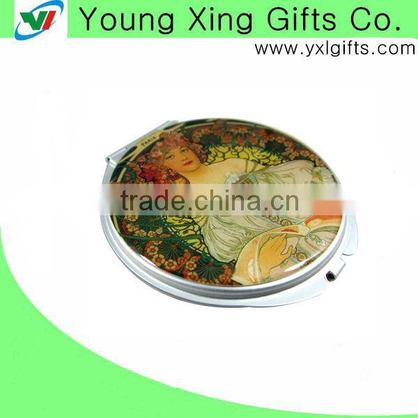 Elegant shape metal compact mirror