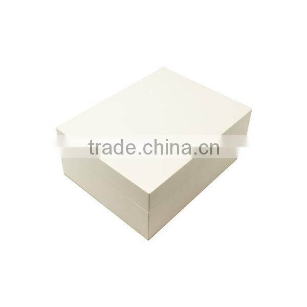 White matt watch case, jewelry case very useful