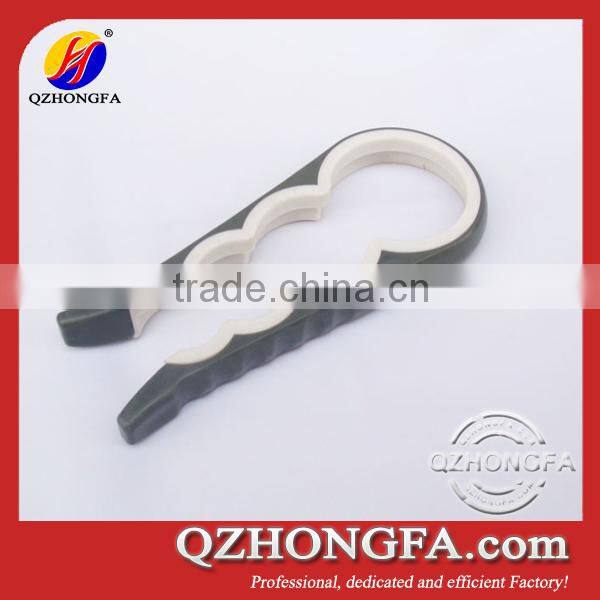 Fashion non slip custom metal silicone bottle opener with dinosaur shape