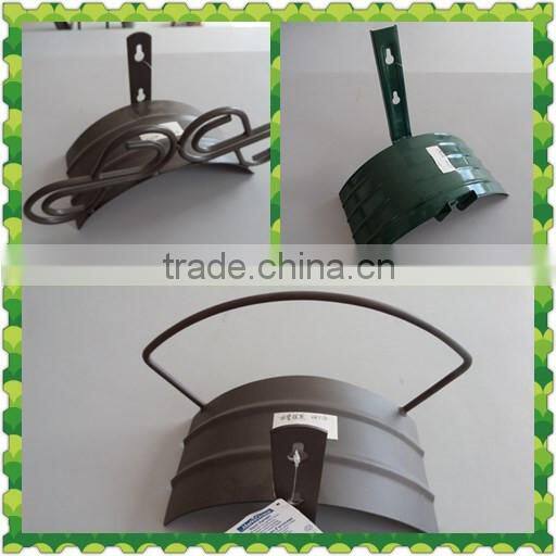 Hose hanger, metal hose hanger
