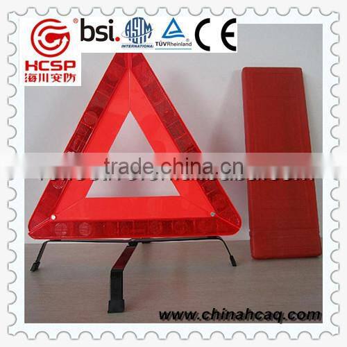 Road emergency warning reflective triangle