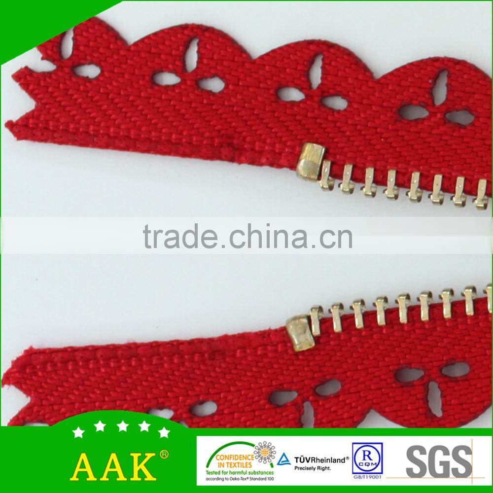 3#Lace tape light gold close end wardrode metal zipper