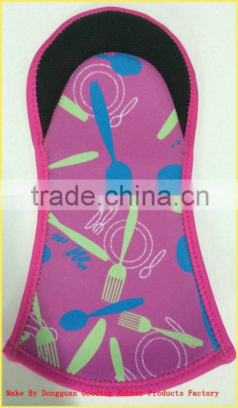 new fashion design neoprene oven glove manufactory in china