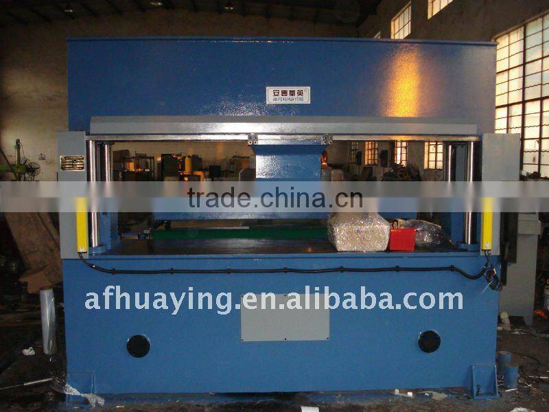 Precise four-column automatic step feeding travel head cutting machine