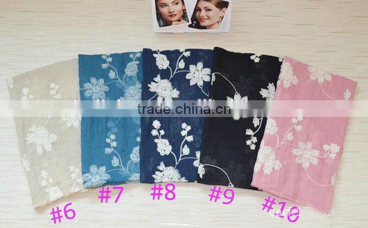 New Arrival Fashion Korean Ladies Flower Embroidery Cotton Scarf