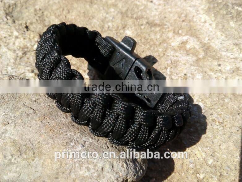 Hot Sale Hot Survival Paracord Bracelet Outdoor Scraper Whistle Flint Fire Starter Gear Kits