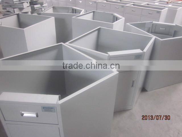 Standard Lab corner table