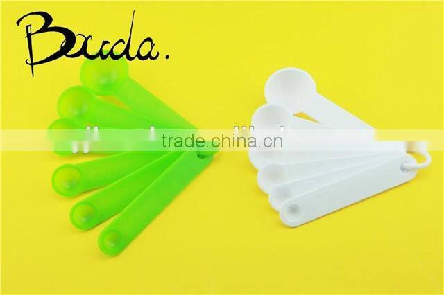 5pcs Wholesale Plastic Measuring cup with different size BD-C7920