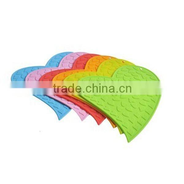 Heat resistant Beautiful cute fashionable silicone mat cup mat &hot pot mat