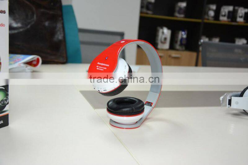 Design custom-made flat brim 5 panels snapback hats